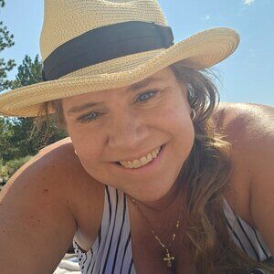 Meet your Posher, Erica